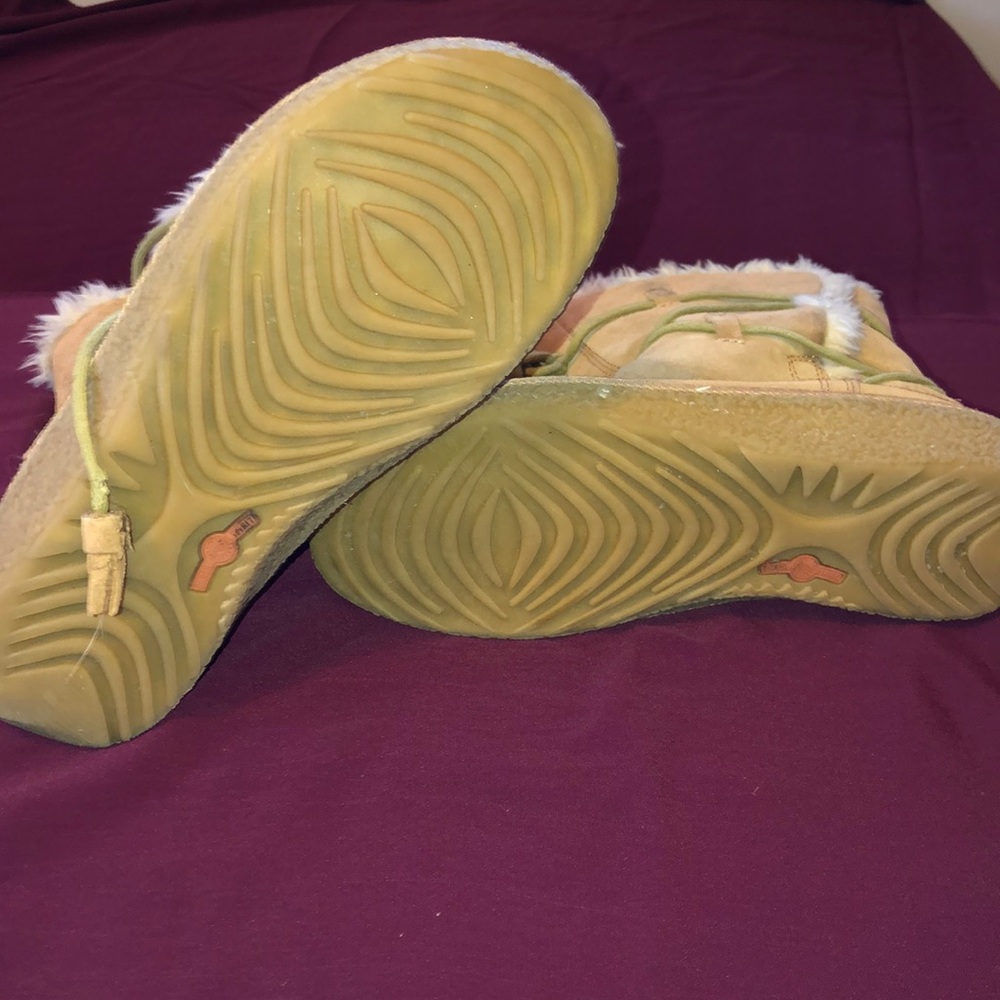 Earth boots - Picture 3 of 6